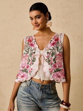 SHEIN Pink White Floral Embroidered Scallop-Edge Camisole Vest